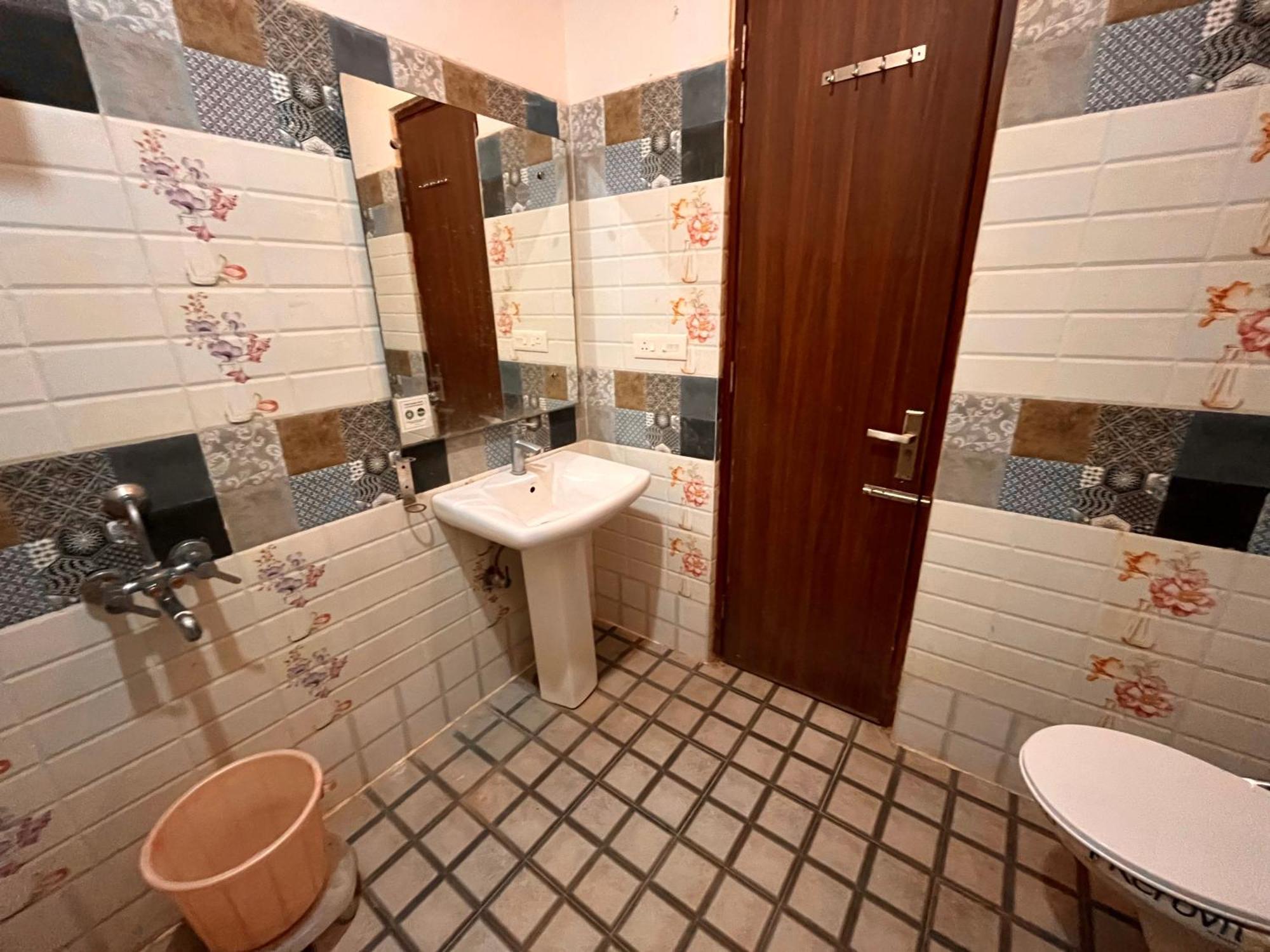 Hotel The Pearl Grand - Top Rated ! Most Awarded ! Parking ! Lift ! Luxury Rooms ! Best Selling Zirakpur Dış mekan fotoğraf